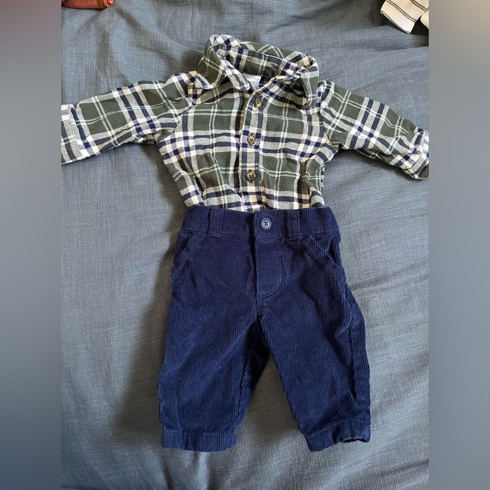 Newborn 2 piece set. - Picture 1 of 2
